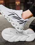 Lightweight Large Size Flame Twisted Sports Running Shoes