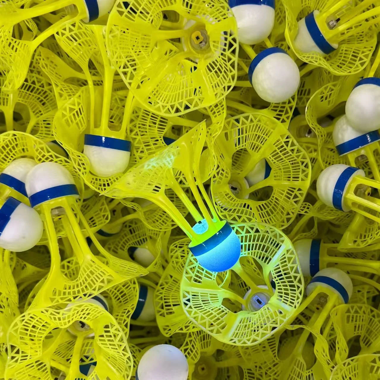 Glow-in-the-Dark LED Badminton Shuttlecocks (1/2/5 Packs): Windproof Design for Practice &amp; Nighttime Play